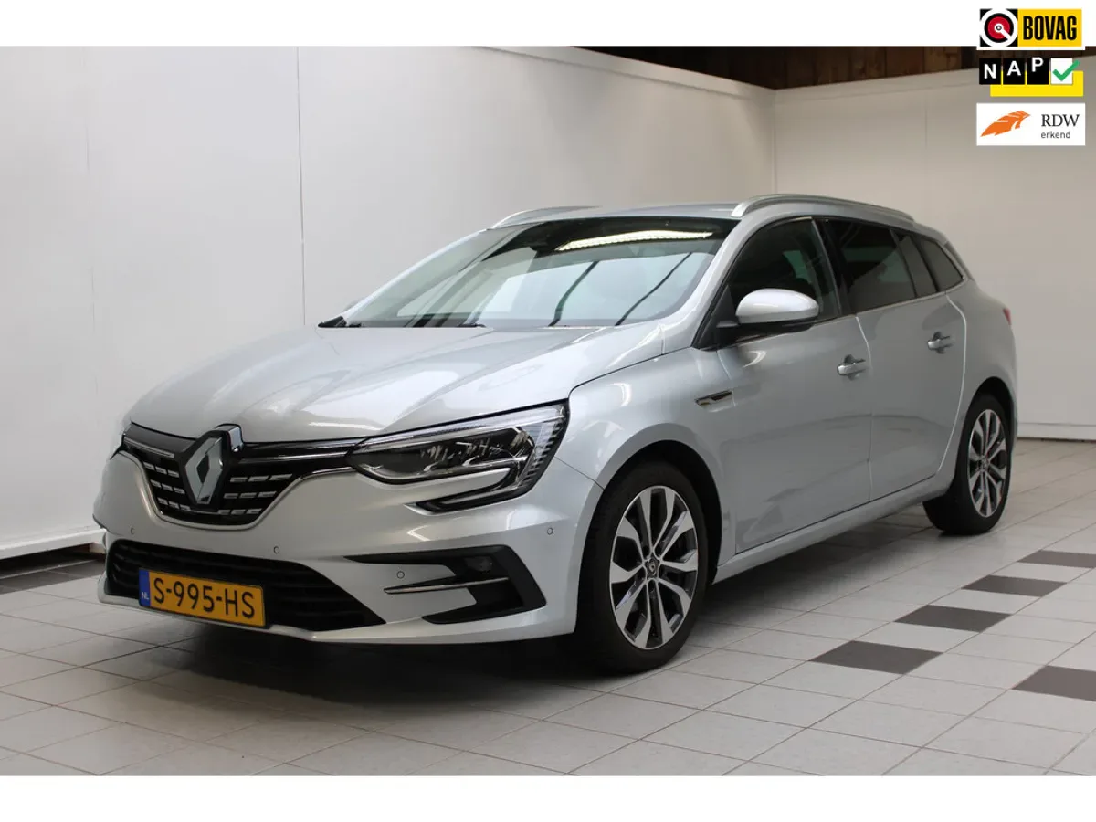 Renault Mégane (2023) — foto 1