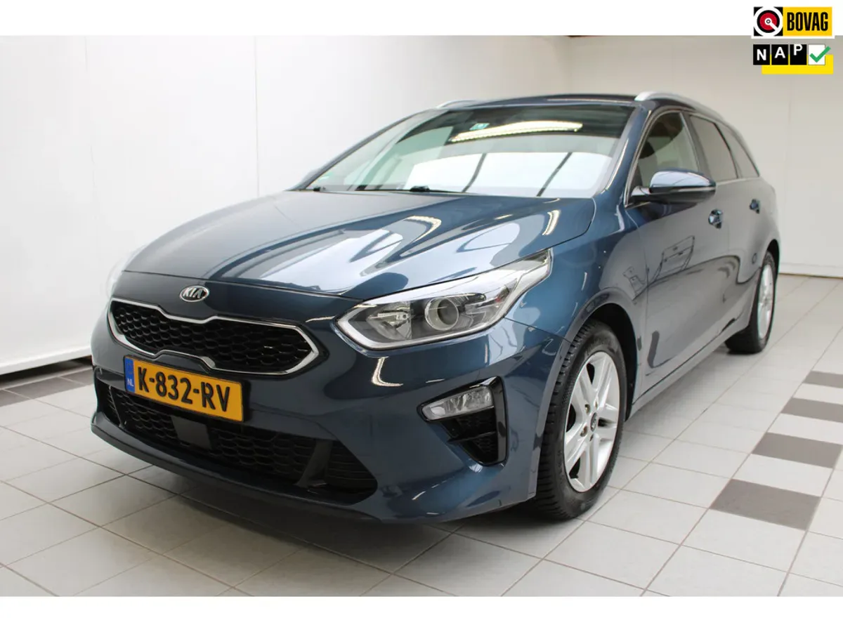 Kia Ceed (2021) — foto 1