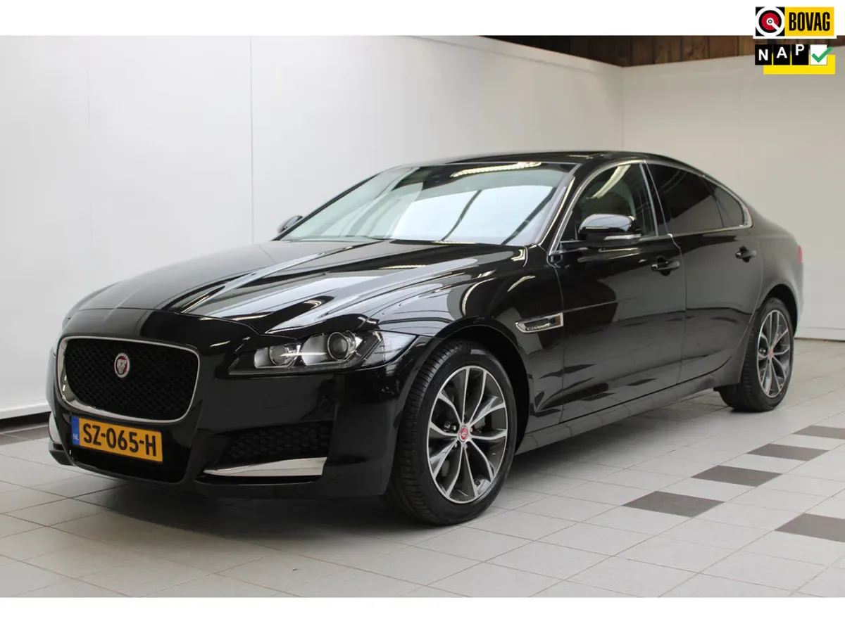 Jaguar XF (2018) — foto 1