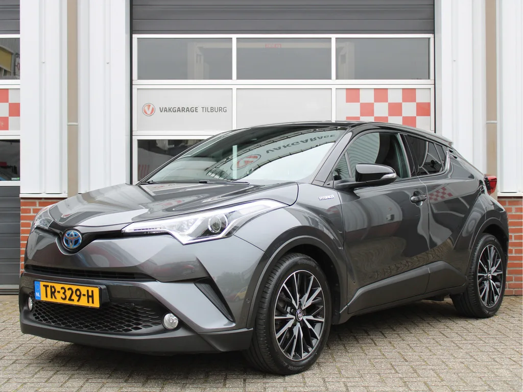 Toyota C-HR (2018) — foto 1