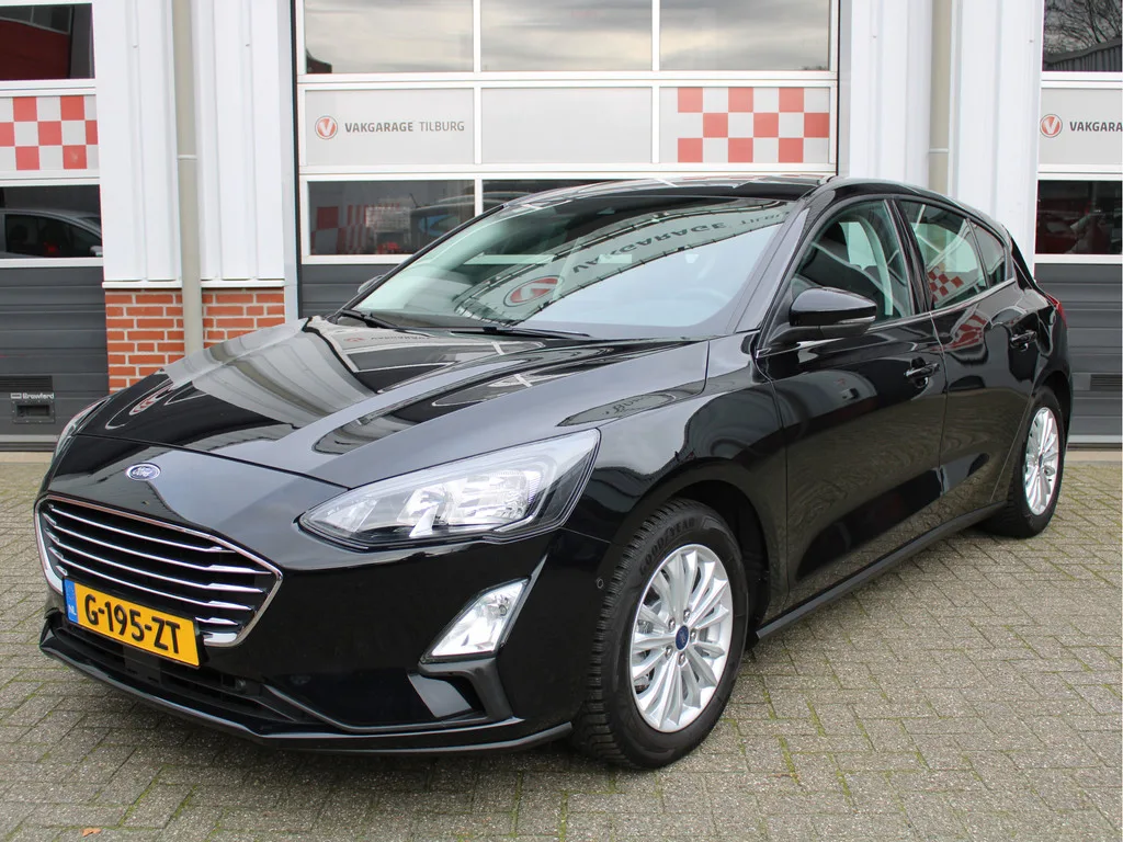 Ford Focus (2020) — foto 1