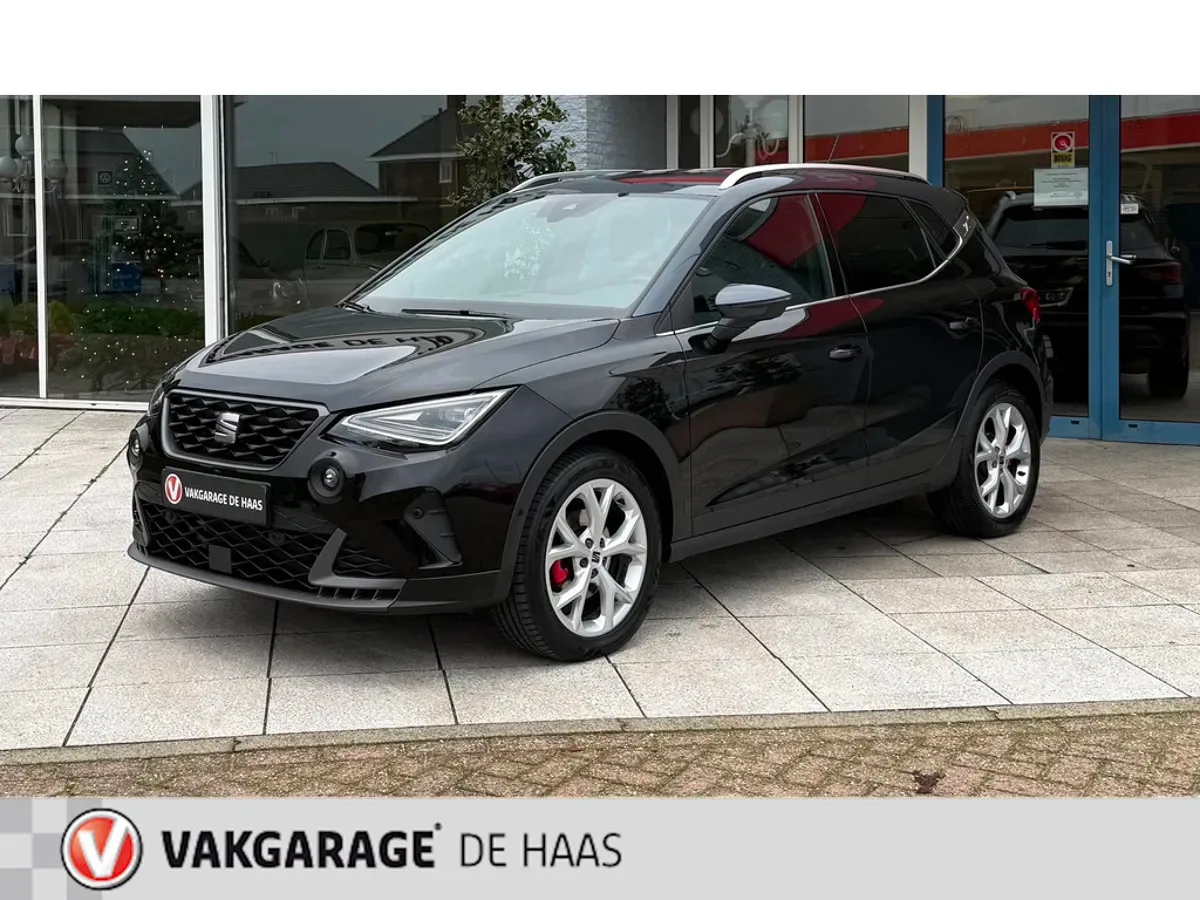 SEAT Arona (2024) — foto 1
