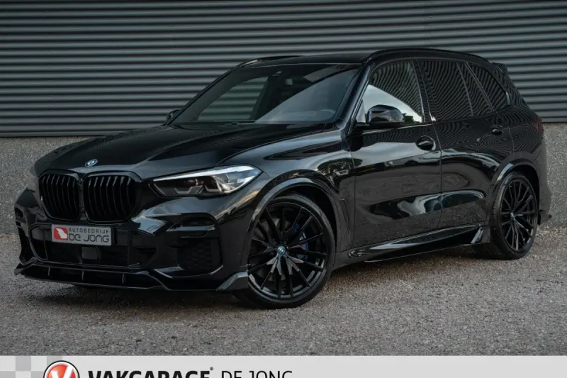 BMW X5 (2022)