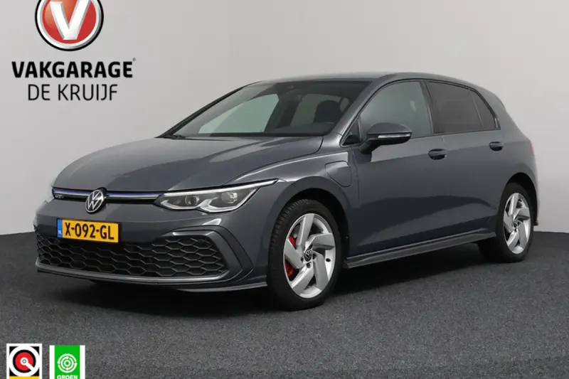 Volkswagen Golf (2023)