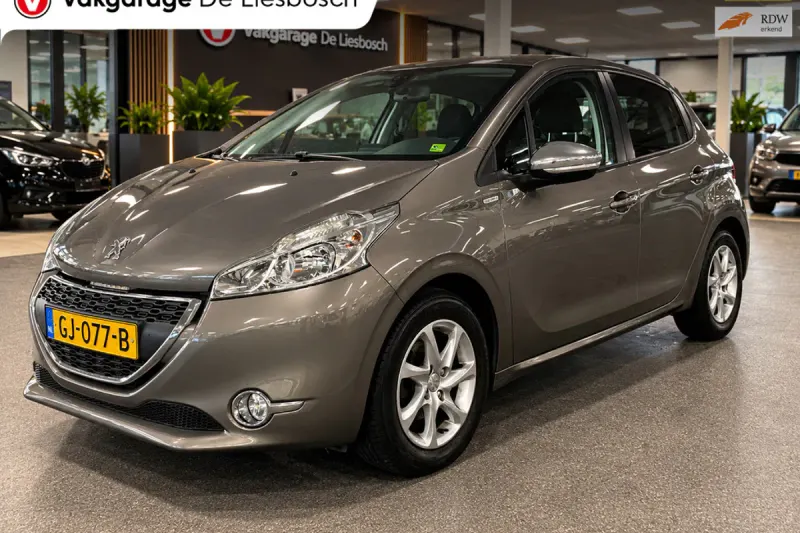 Peugeot 208 (2015)