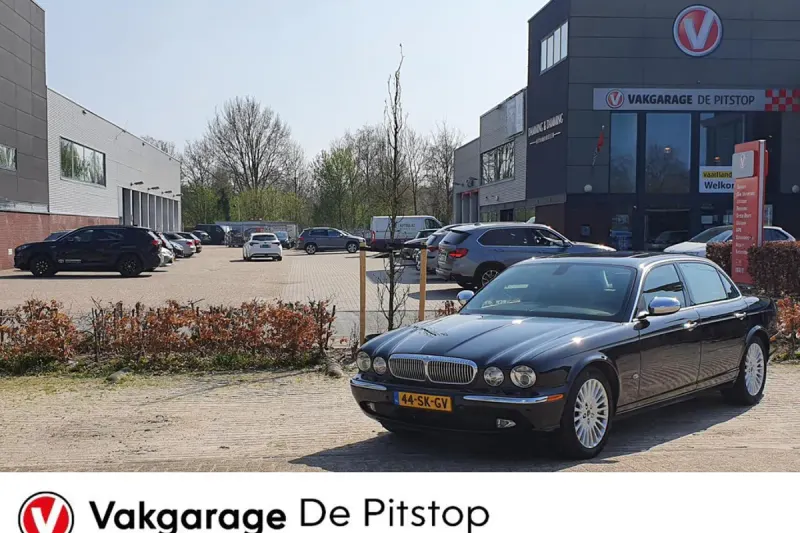Daimler V8 (2006)