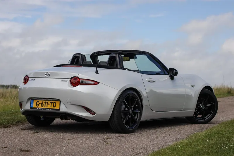 Mazda MX-5 (2015)