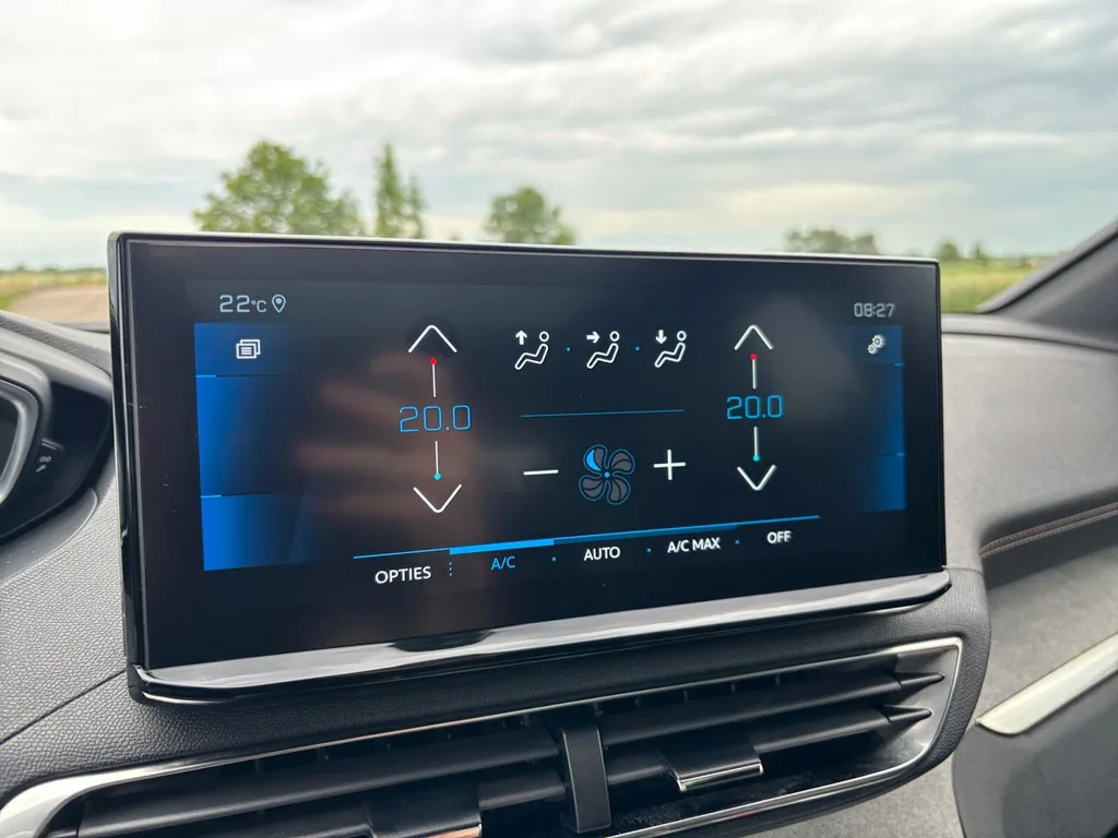 Peugeot 3008 (2023) — foto 1