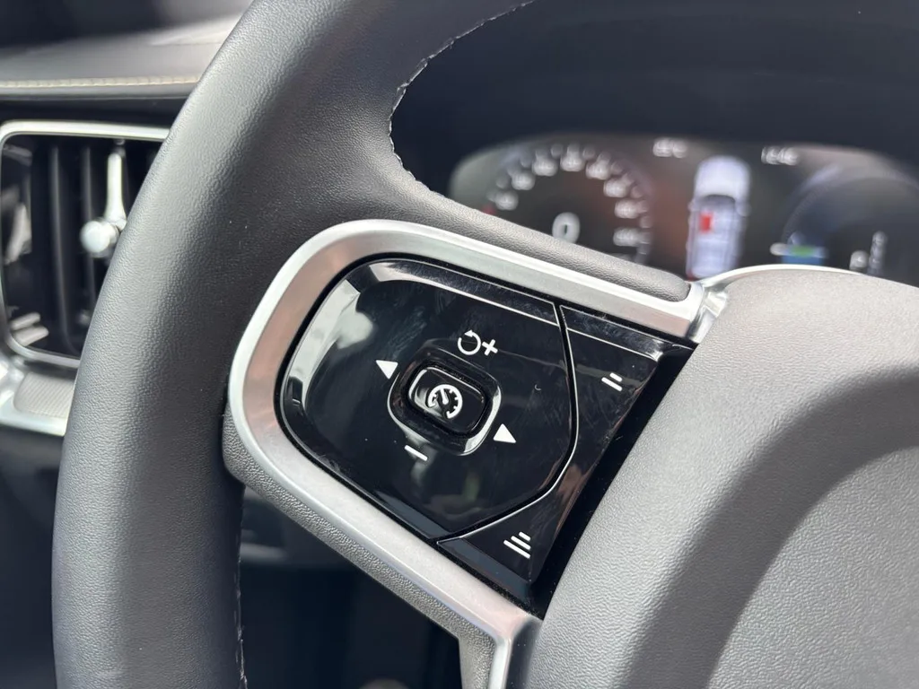 Volvo V60 (2022) — foto 1