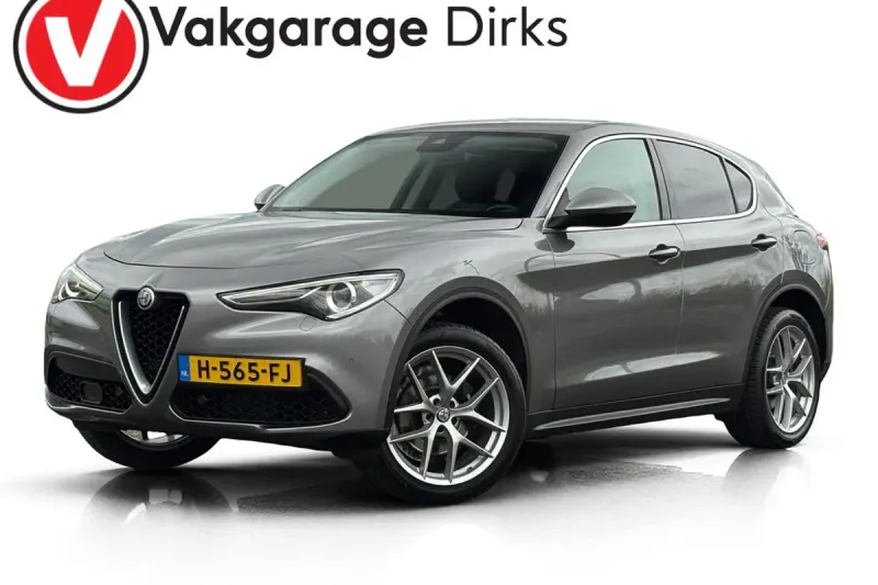 Alfa Romeo Stelvio (2017)