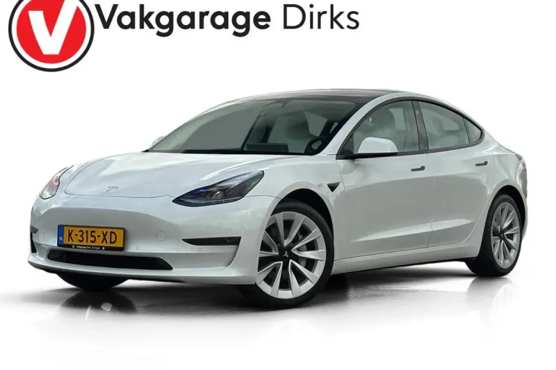 Tesla Model 3 (2021)