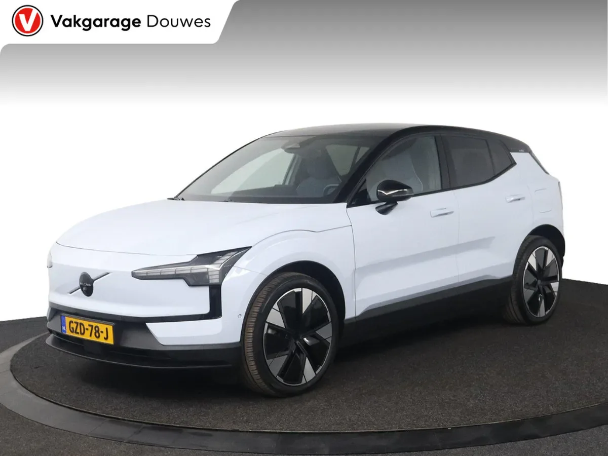 Volvo EX30 (2025) — foto 1