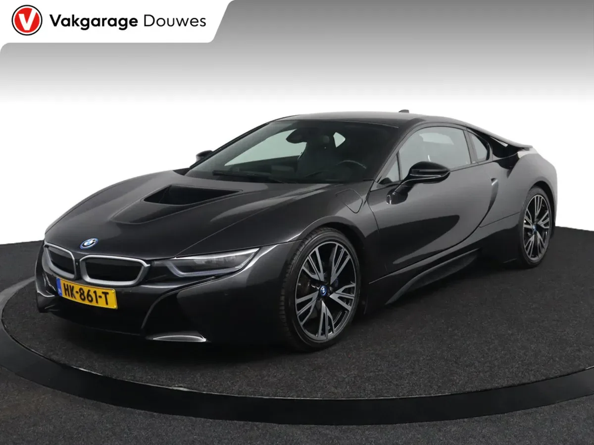 BMW I8 (2015) — foto 1