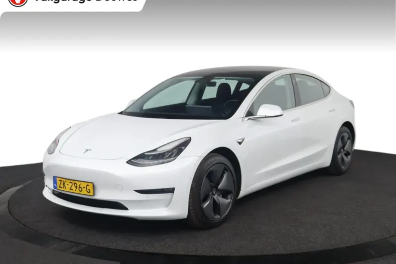 Tesla Model 3 (2019)