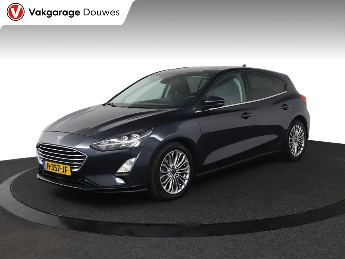 Ford Focus (2020) — foto 1