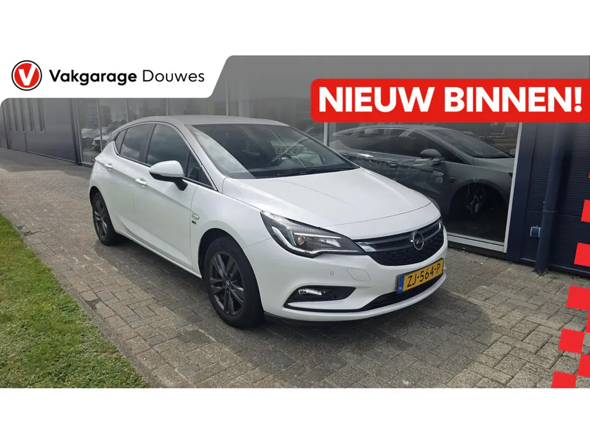 Opel Astra (2019) — foto 1