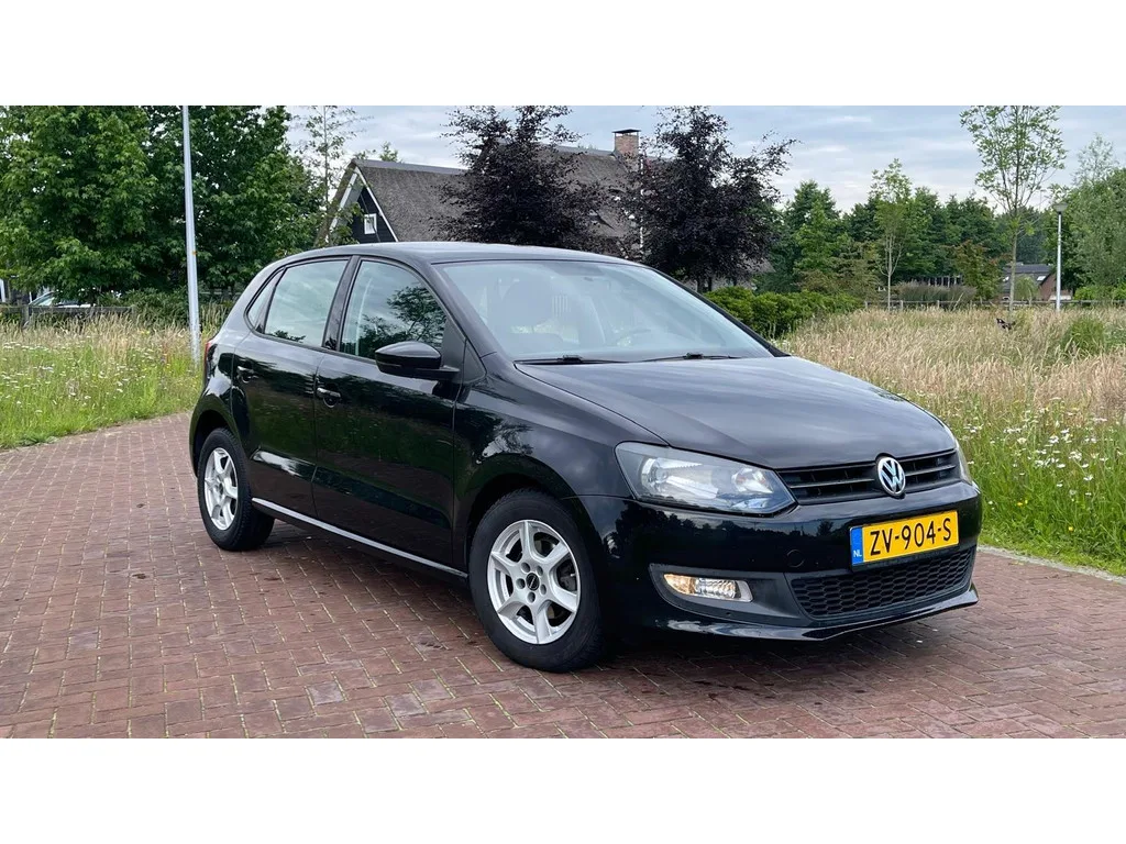 Volkswagen Polo (2011) — foto 1