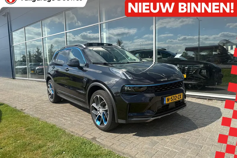 Lynk & Co 01 (2022)