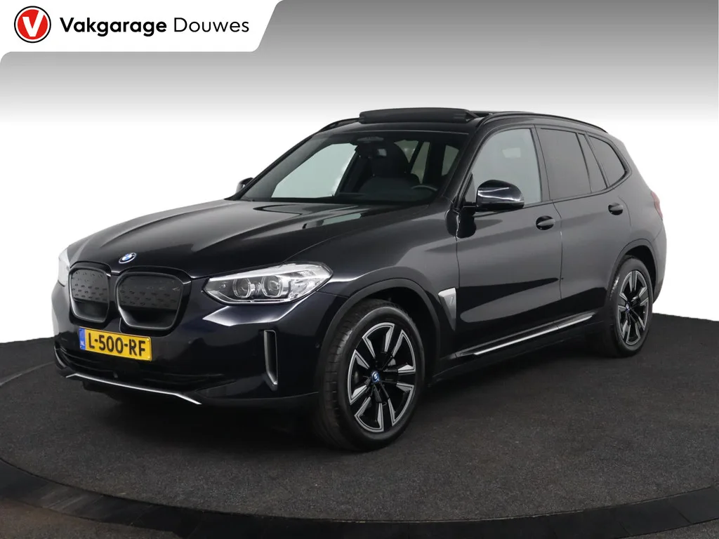 BMW iX3 (2021) — foto 1