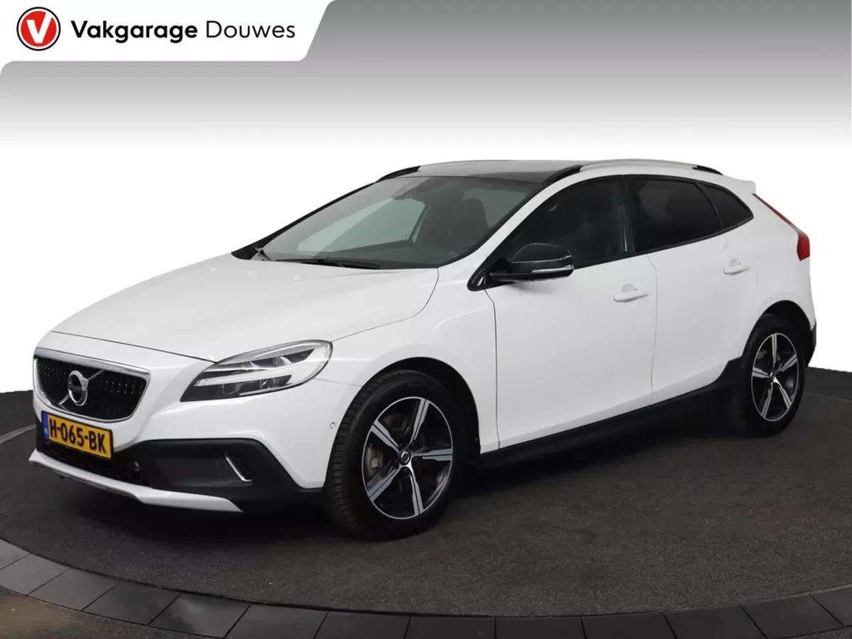 Volvo V40 (2020) — foto 1