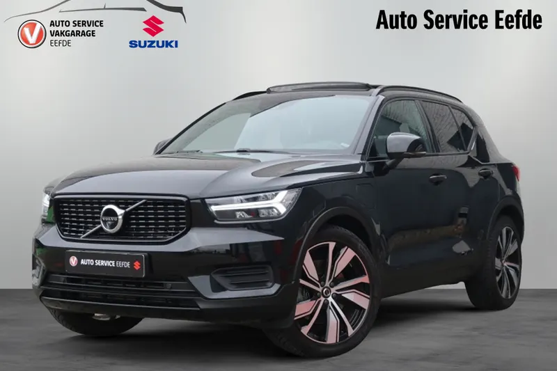 Volvo XC40 (2022)