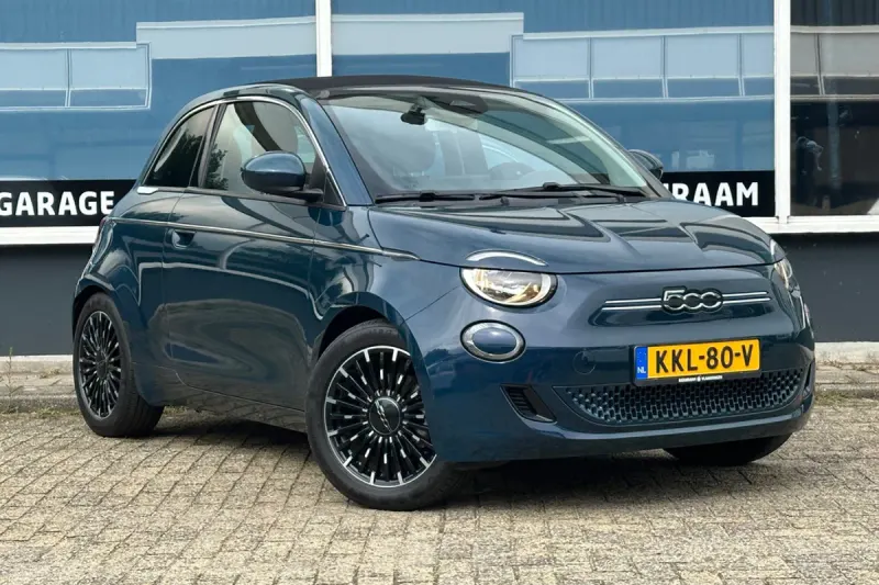 Fiat 500C (2022)