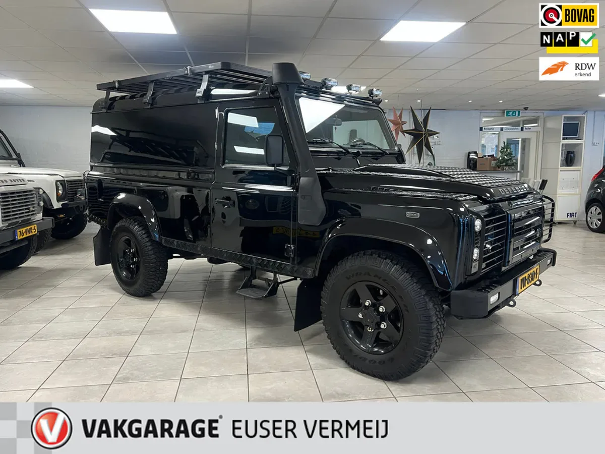 Land Rover Defender (2015) — foto 1