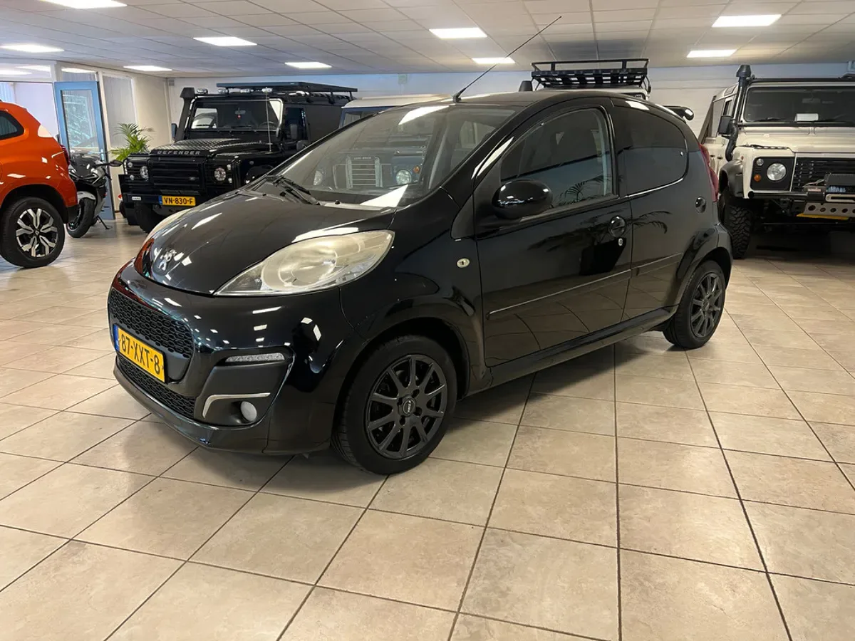 Peugeot 107 (2012) — foto 1