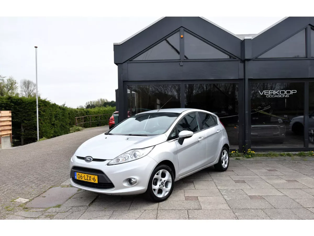 Ford Fiesta (2010) — foto 1