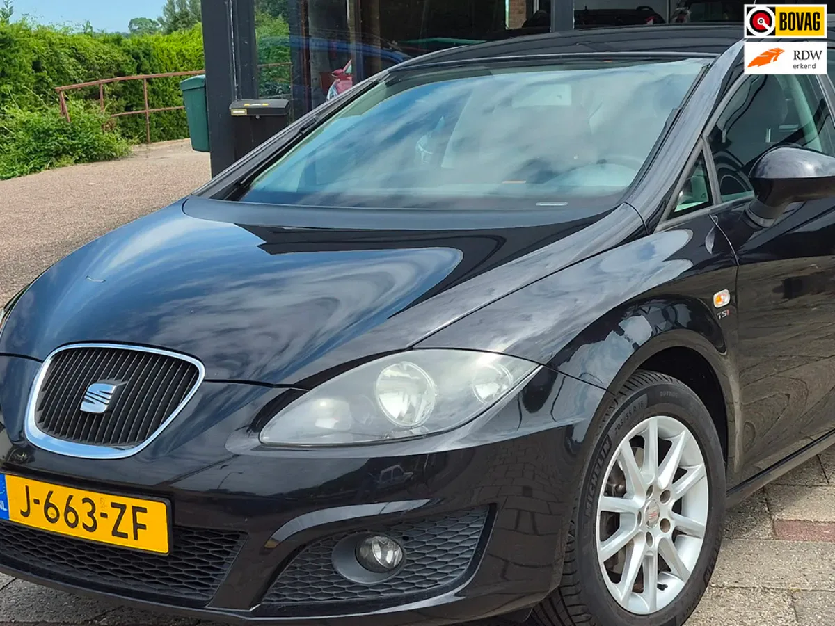 SEAT Leon (2009) — foto 1