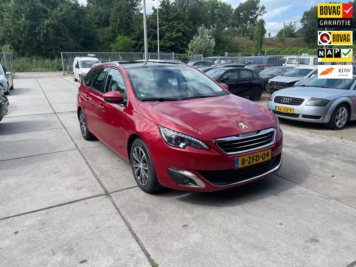 Peugeot 308 (2015) — foto 1