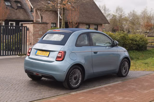 Fiat 500C (2021) thumbnail 15