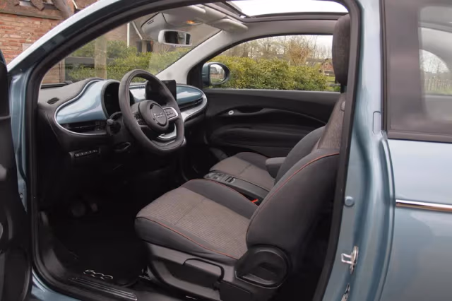 Fiat 500C (2021) thumbnail 5