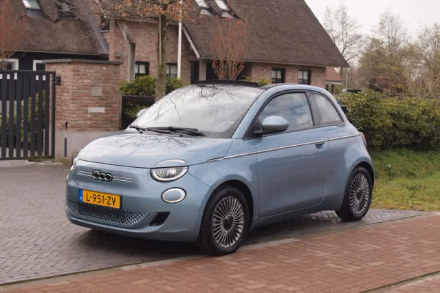 Fiat 500C (2021) thumbnail 8