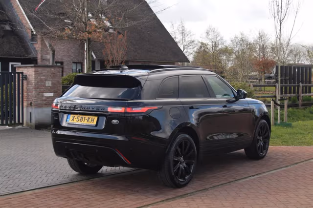 Land Rover Range Rover Velar (2018) thumbnail 12