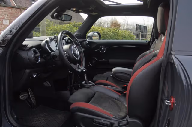 MINI Cooper (2015) thumbnail 15