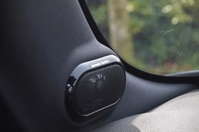 MINI Cooper (2015) thumbnail 21
