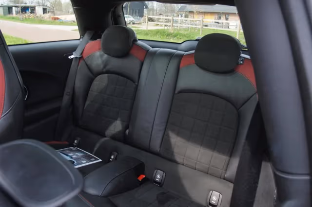 MINI Cooper (2015) thumbnail 30