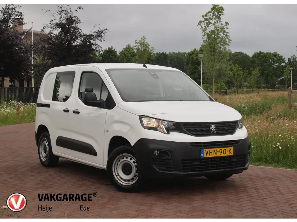 Peugeot Partner (2020) — foto 1