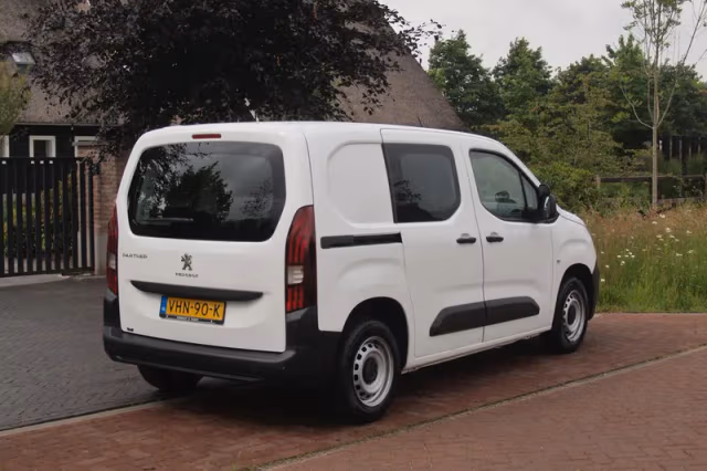 Peugeot Partner (2020) thumbnail 11