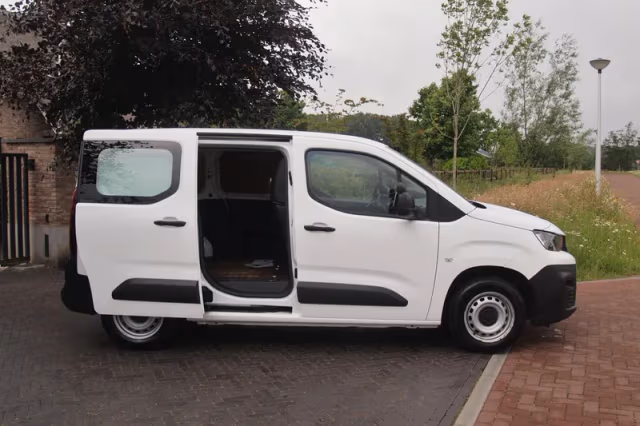 Peugeot Partner (2020) thumbnail 13