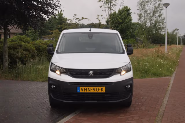 Peugeot Partner (2020) thumbnail 6