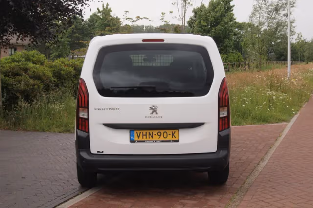 Peugeot Partner (2020) thumbnail 10