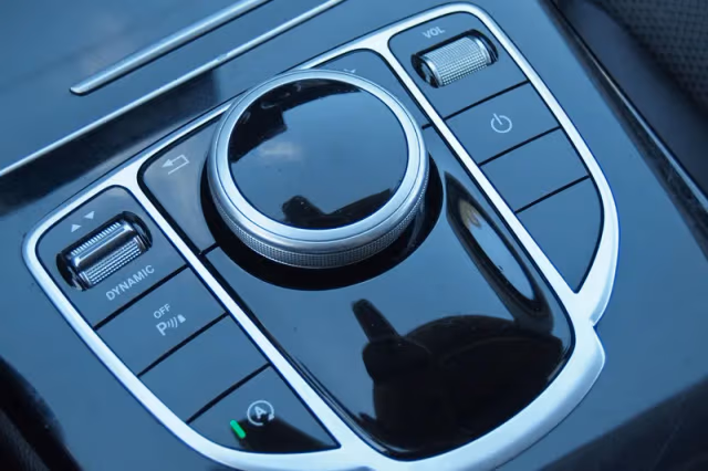 Mercedes-Benz C-Klasse (2016) thumbnail 21