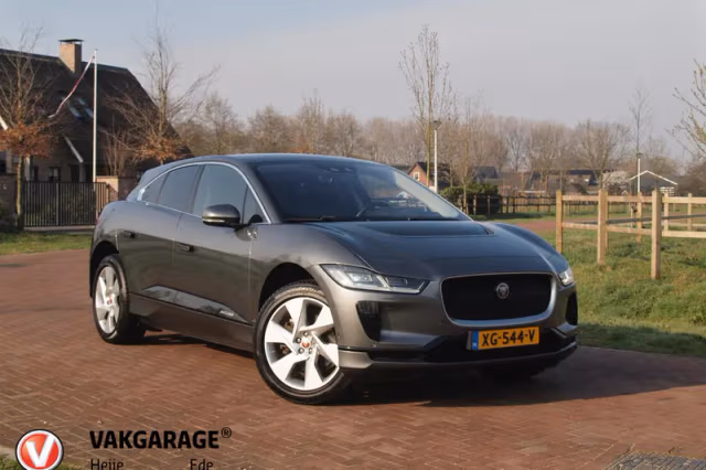 Jaguar I-Pace (2018) thumbnail 2
