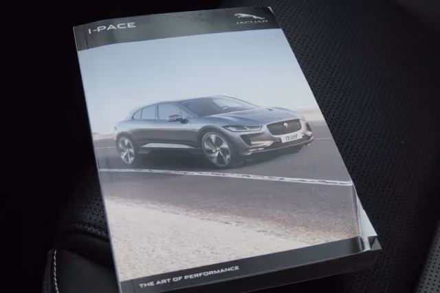 Jaguar I-Pace (2018) thumbnail 34
