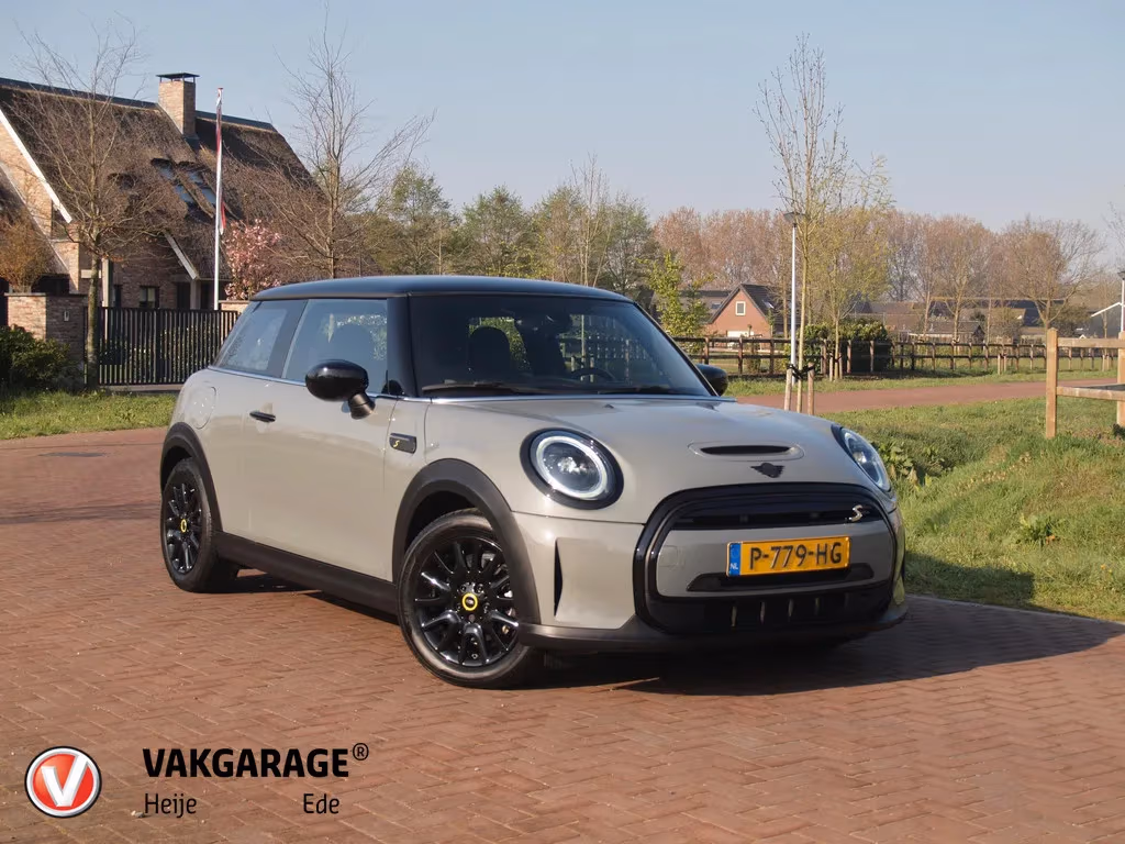 MINI Electric (2022) — foto 1