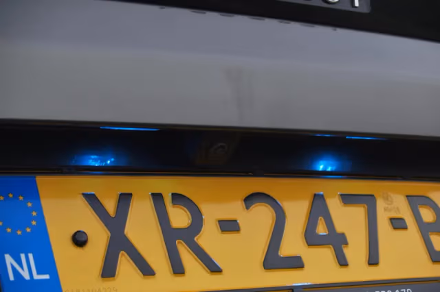 Peugeot 3008 (2019) thumbnail 14