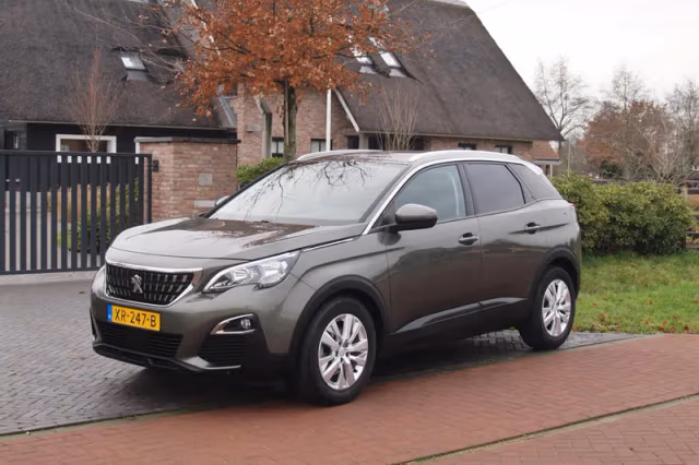 Peugeot 3008 (2019) thumbnail 8
