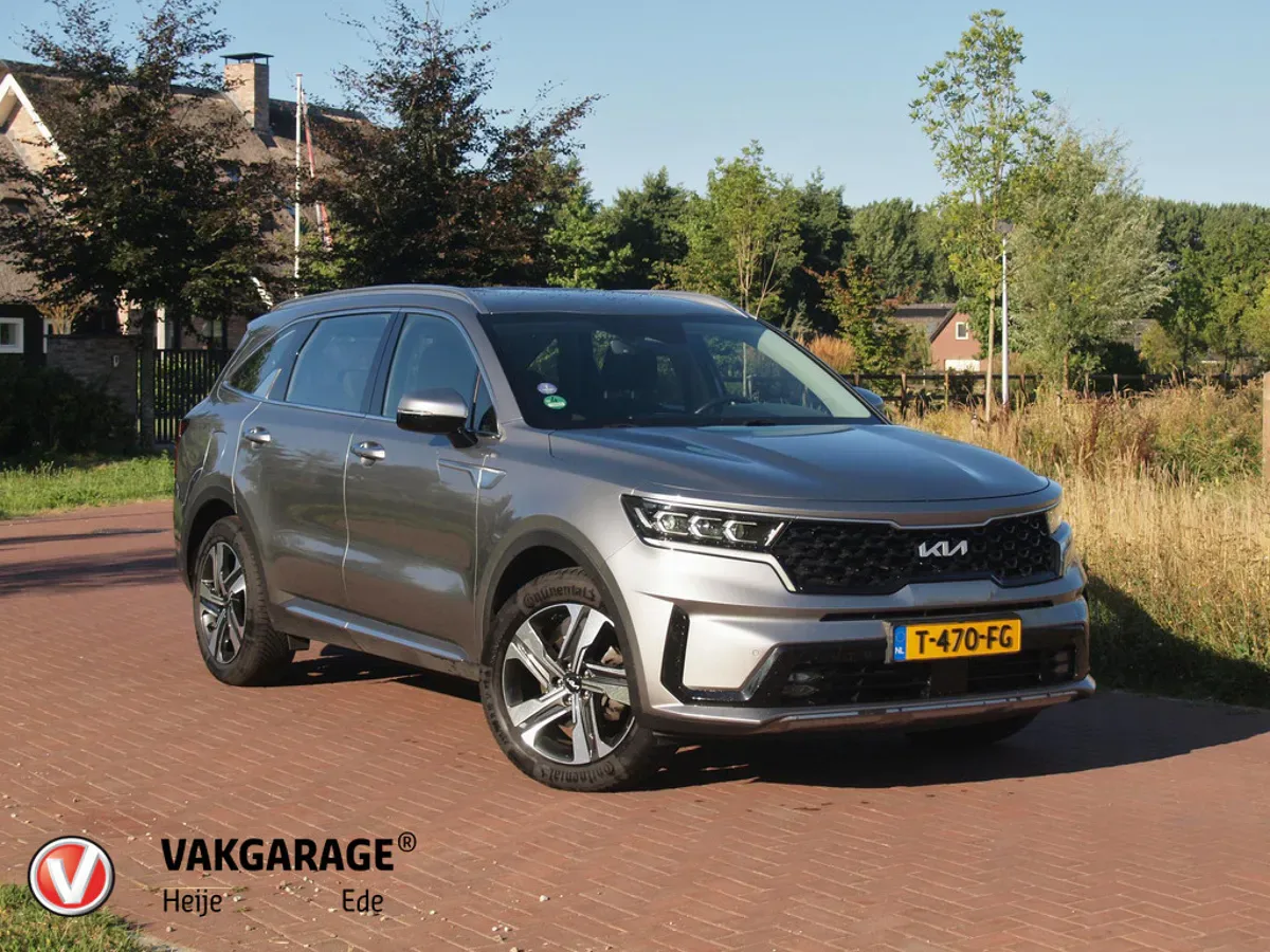 Kia Sorento (2023) — foto 1